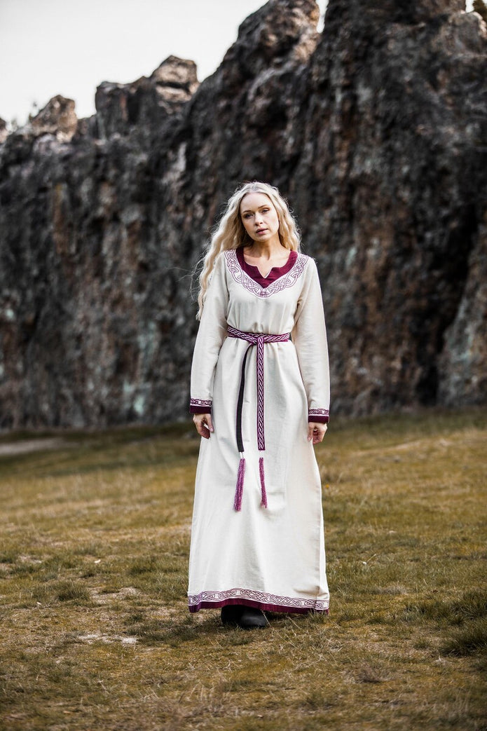 Vigga-kangasvyö, kirjailtu, puuvillaa