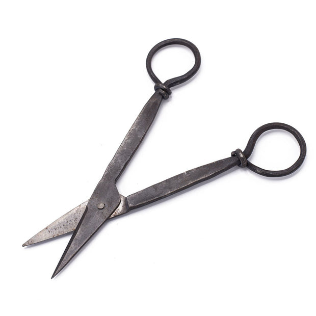 Käsintaotut sakset, terä n. 4,5cm